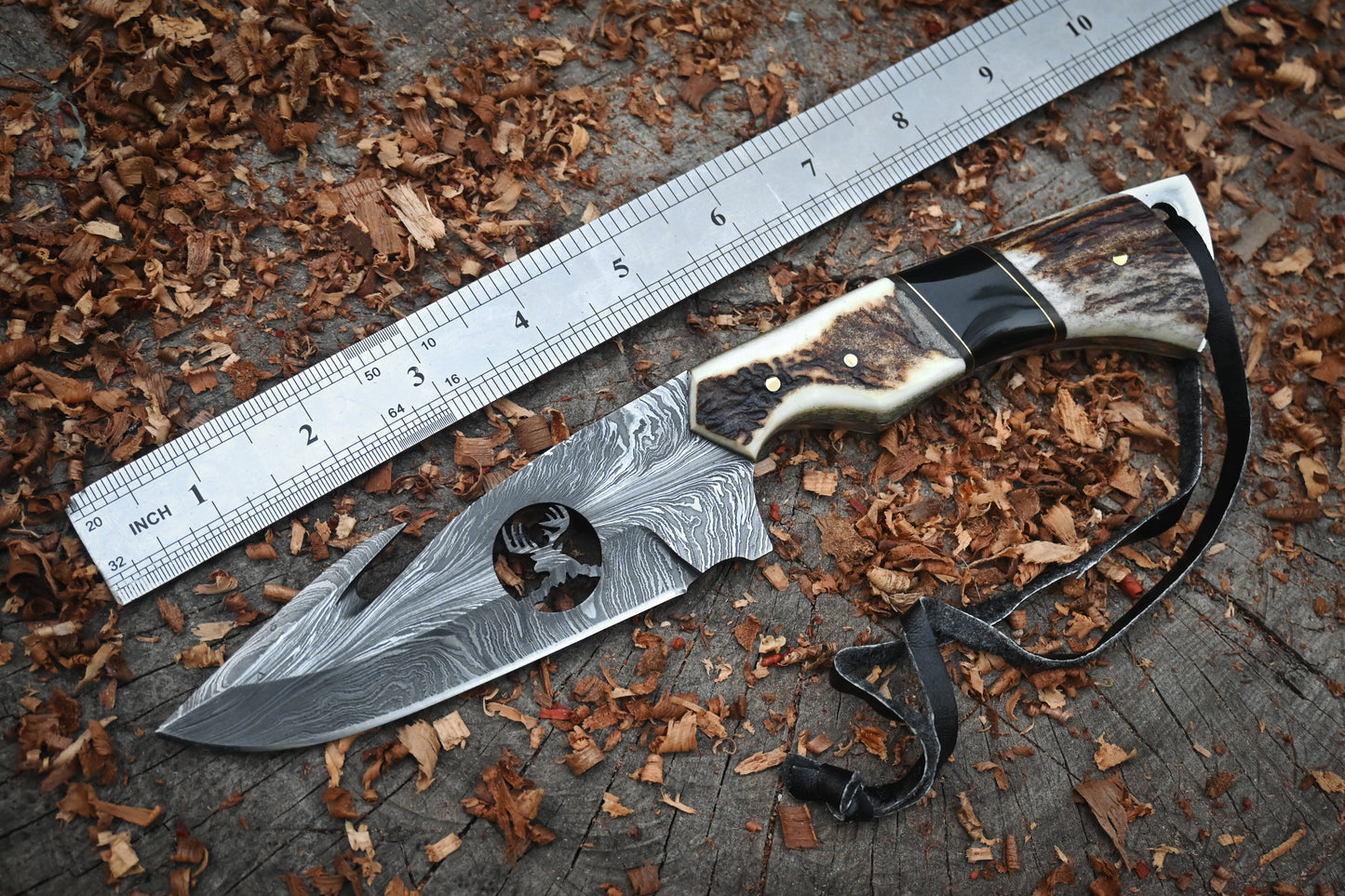 Bobcat Damascus Hunting Knife – 10" Hand-Forged 512-Layer Fixed Blade & Leather Sheath