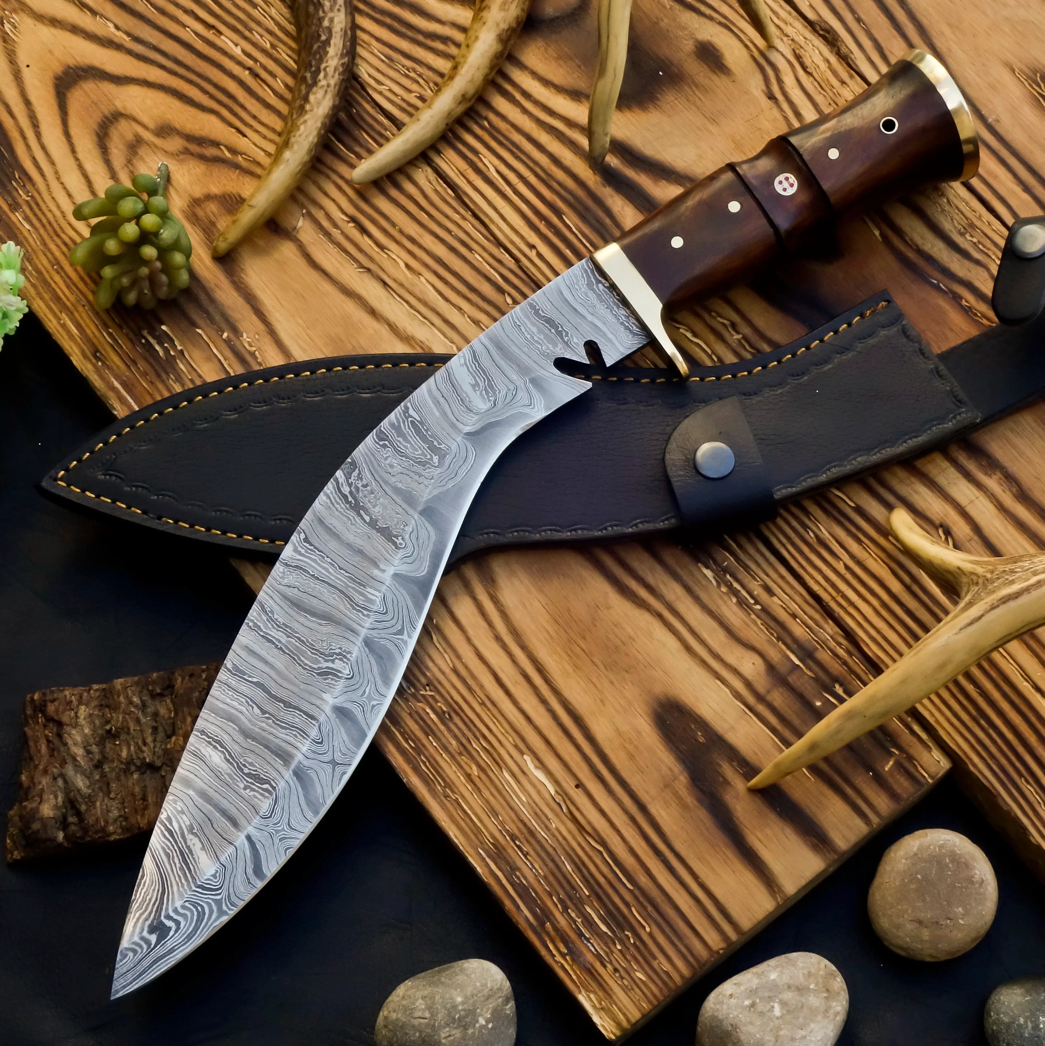Hand-forged Damascus Kukri knife with polished rosewood handle – King’s Valor 9-inch blade
